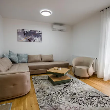 View 44 Arandjelovac